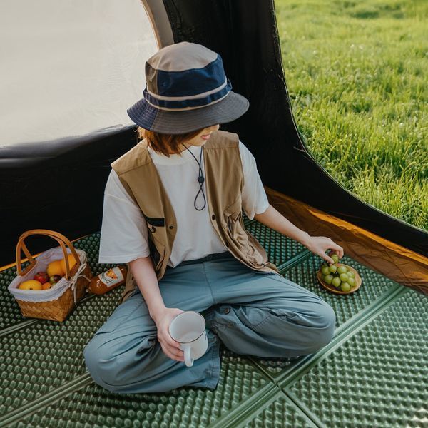 Килимок туристичний складаний двомісний IXPE Naturehike CNK2450WS044 з алюмінієвою плівкою, 200x120x1.8 см, оливковий atlantxml_70908 фото